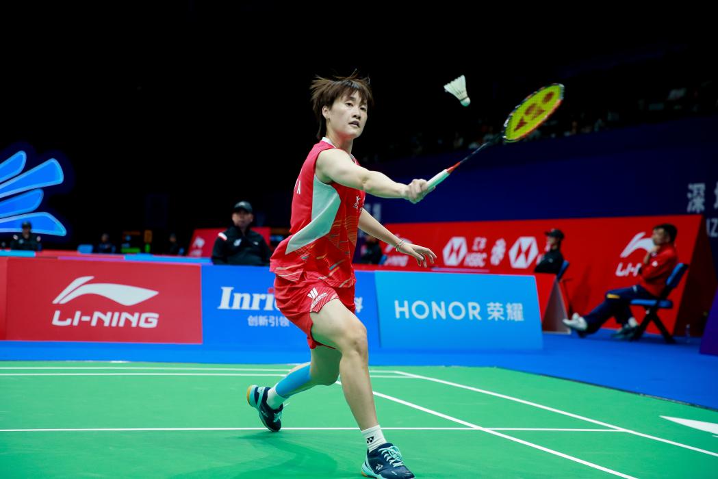 率位居队内 率位居队内