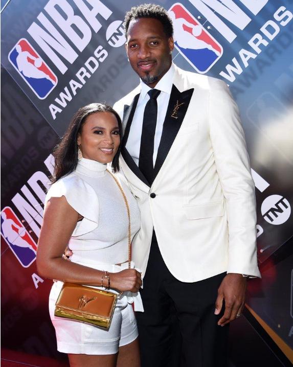 一个更贴合 一个更贴合